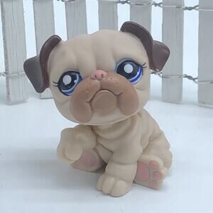 Littlest Pet Shop #1765 English Bulldog Dog Beige Brown Chocolate Blue Dot Eyes